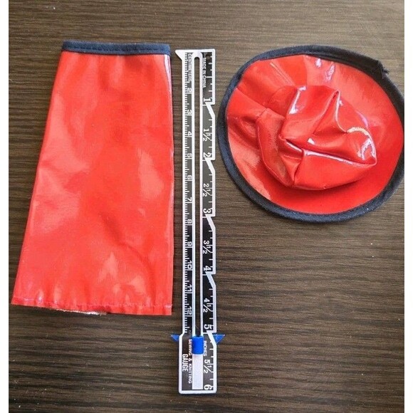 Vintage 80s? Barbie? Clone Mod Outfit 80s Red Faux Leather Skirt, Belt & Hat 3pc - Picture 11 of 15